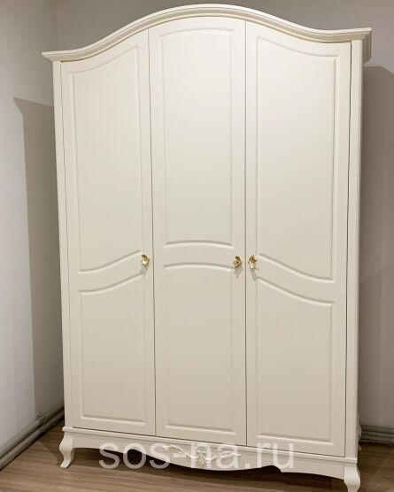 Шкаф Авиньон 3х-створчатый без ящиков